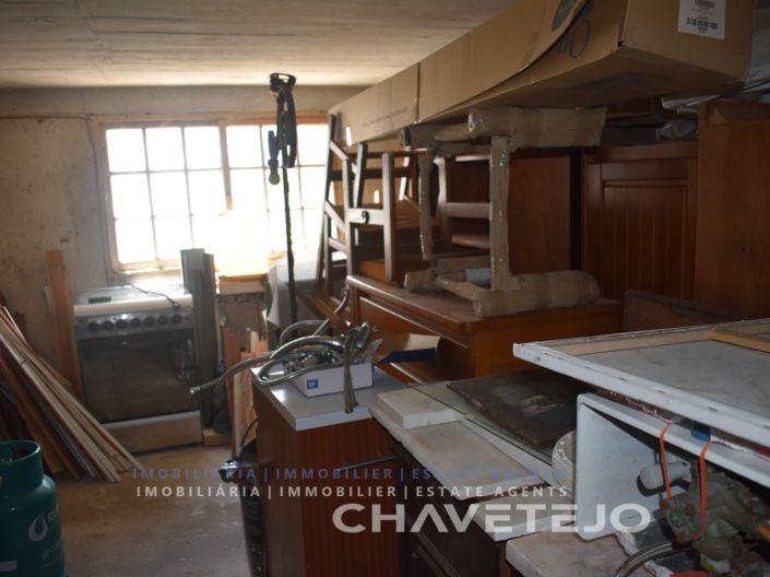 Image No.8-4 Bed House for sale