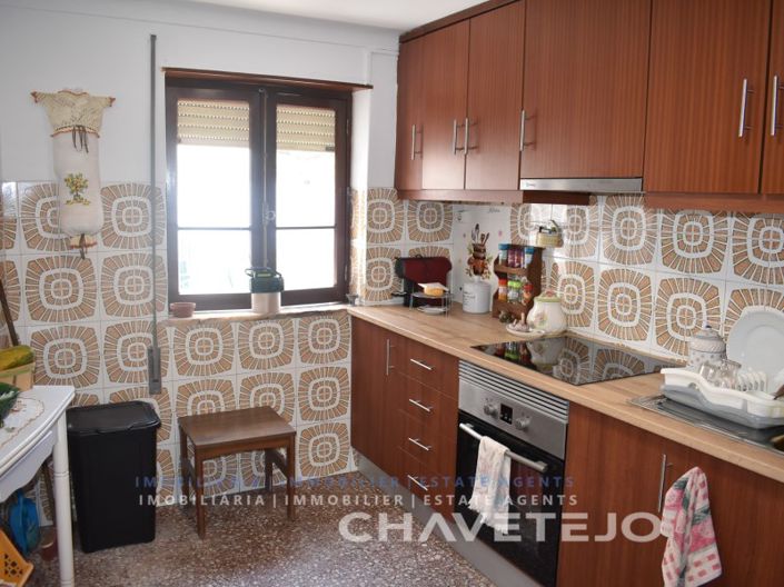 Image No.9-4 Bed House for sale