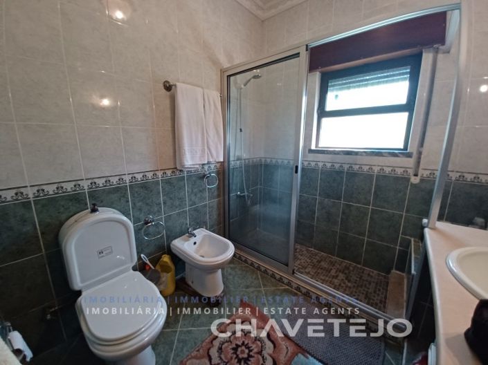 Image No.13-3 Bed House for sale