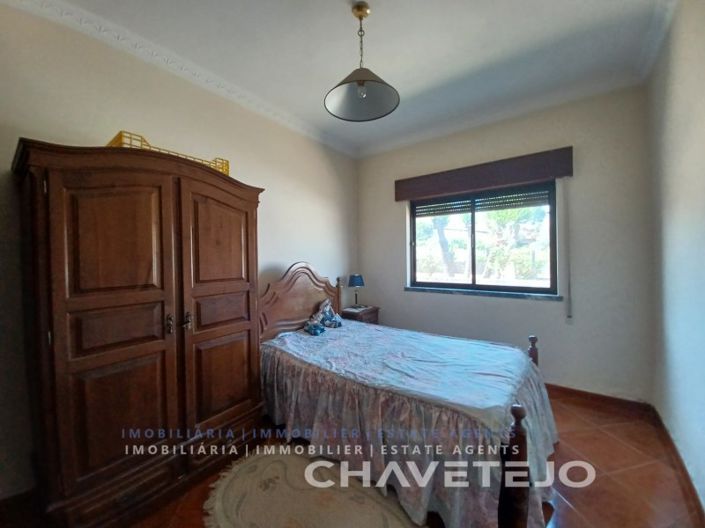 Image No.17-3 Bed House for sale