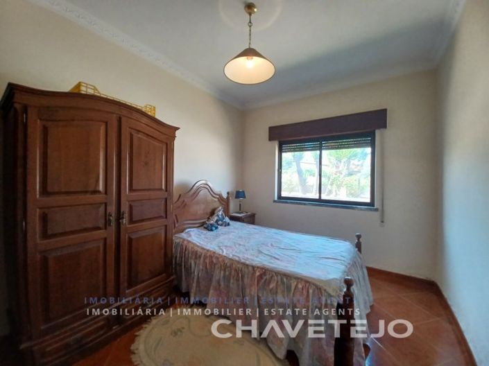 Image No.19-3 Bed House for sale