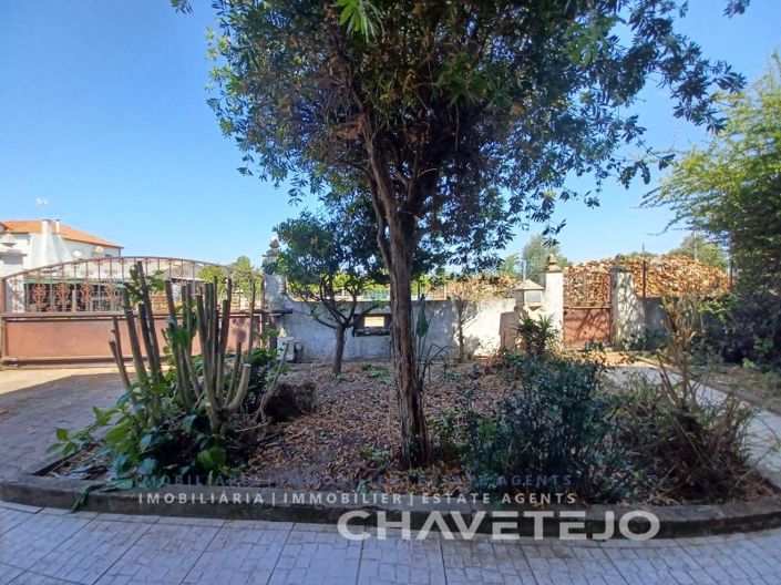 Image No.8-3 Bed House for sale