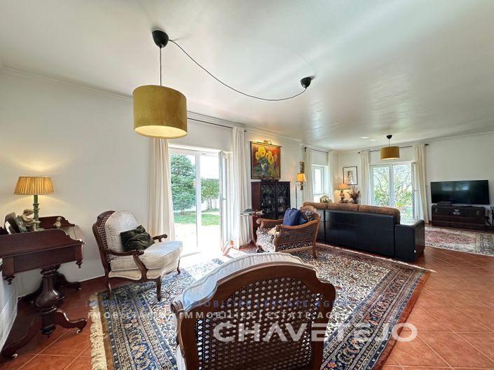 Image No.10-5 Bed House for sale