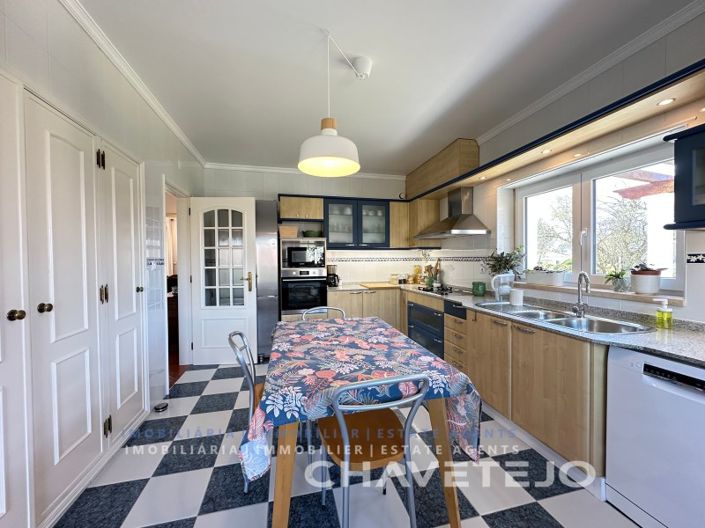 Image No.13-5 Bed House for sale