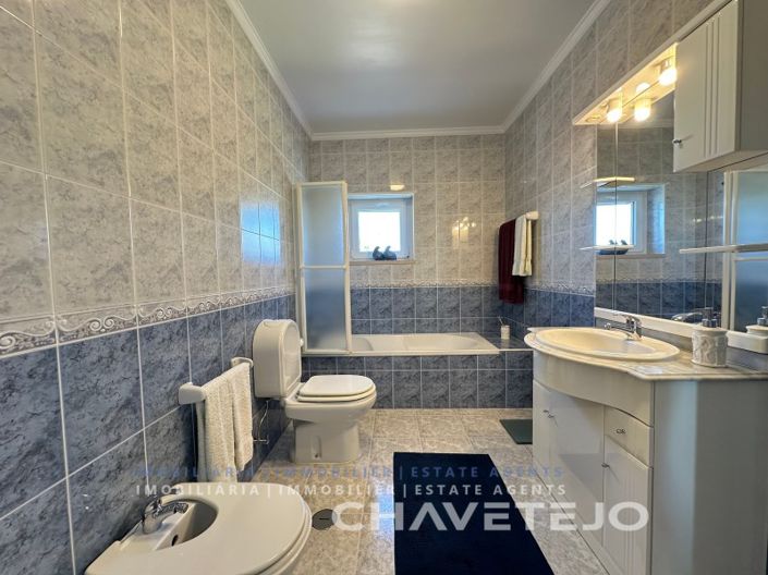 Image No.23-5 Bed House for sale