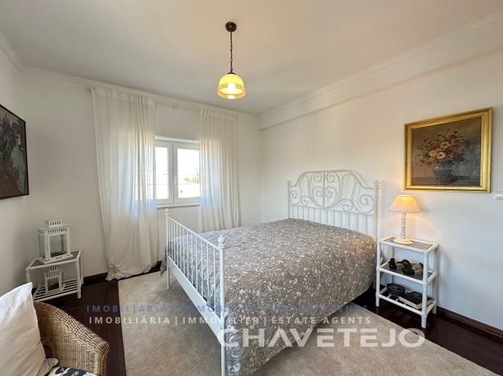 Image No.25-5 Bed House for sale