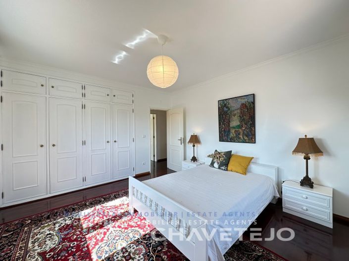 Image No.36-5 Bed House for sale