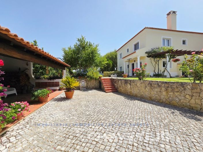 Image No.5-5 Bed House for sale