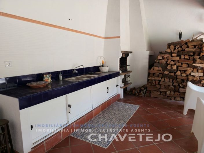 Image No.48-5 Bed House for sale