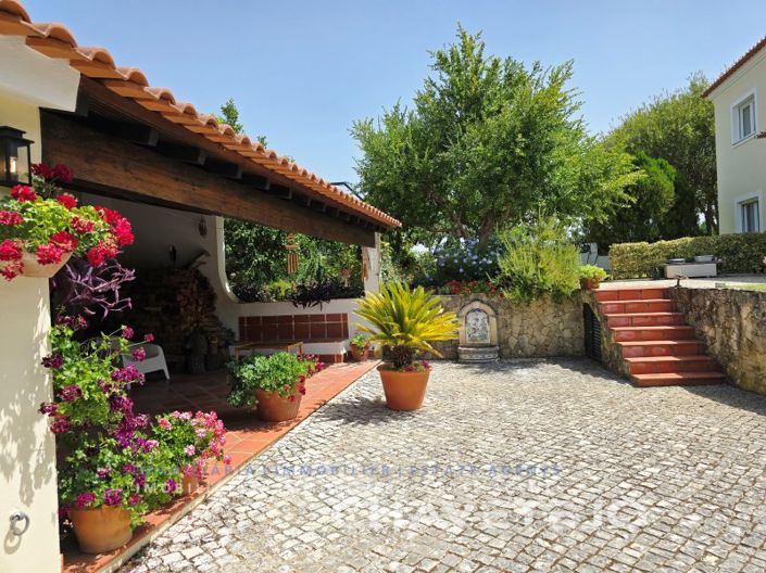 Image No.50-5 Bed House for sale