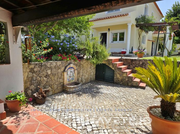 Image No.53-5 Bed House for sale