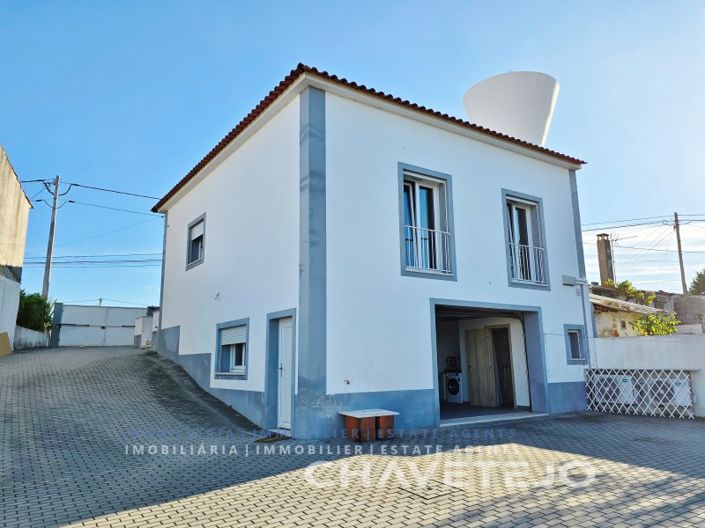 Image No.11-3 Bed House for sale