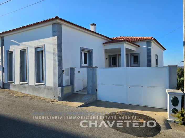 Image No.2-3 Bed House for sale