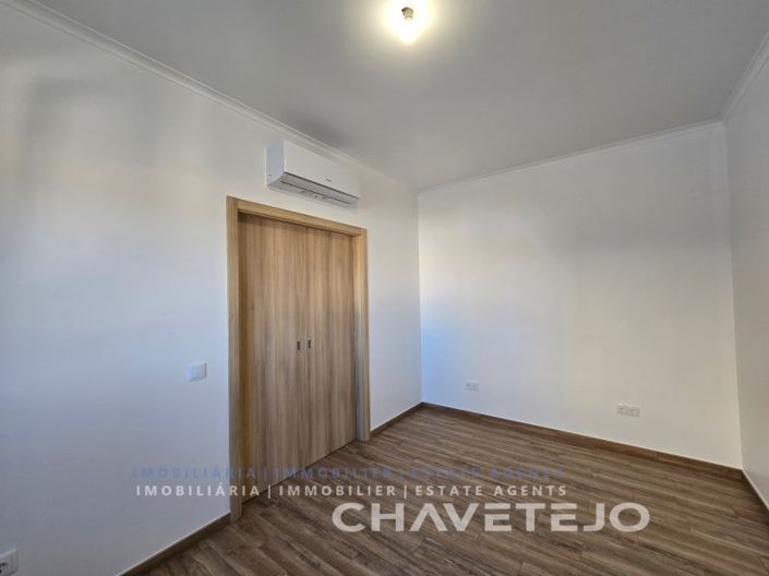 Image No.29-3 Bed House for sale