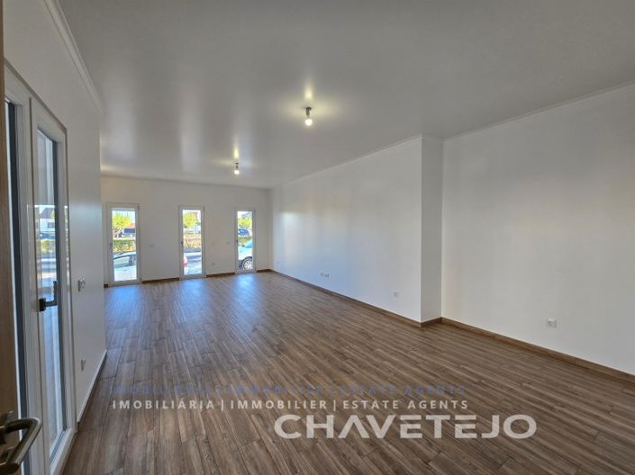 Image No.30-3 Bed House for sale