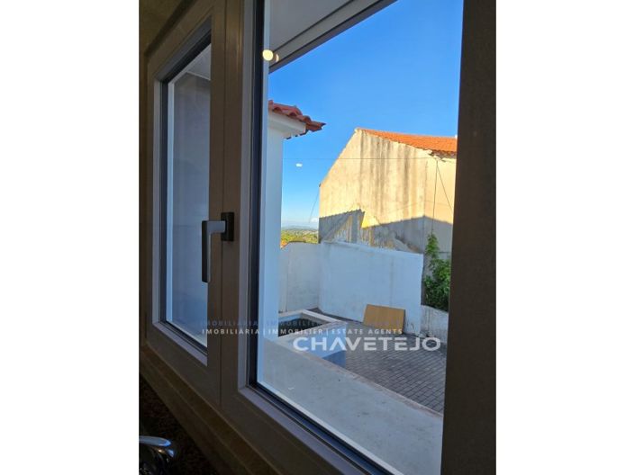 Image No.42-3 Bed House for sale