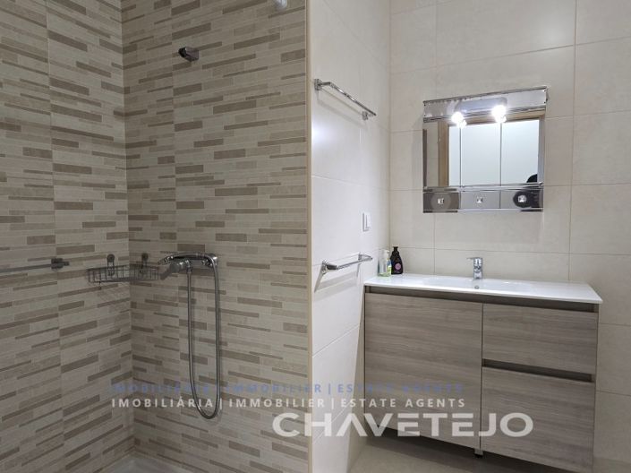 Image No.48-3 Bed House for sale