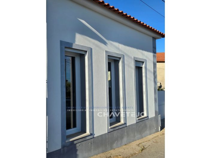 Image No.6-3 Bed House for sale