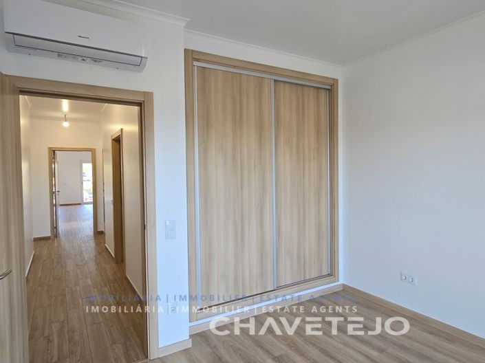 Image No.60-3 Bed House for sale