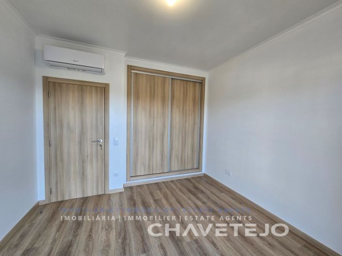 Image No.61-3 Bed House for sale