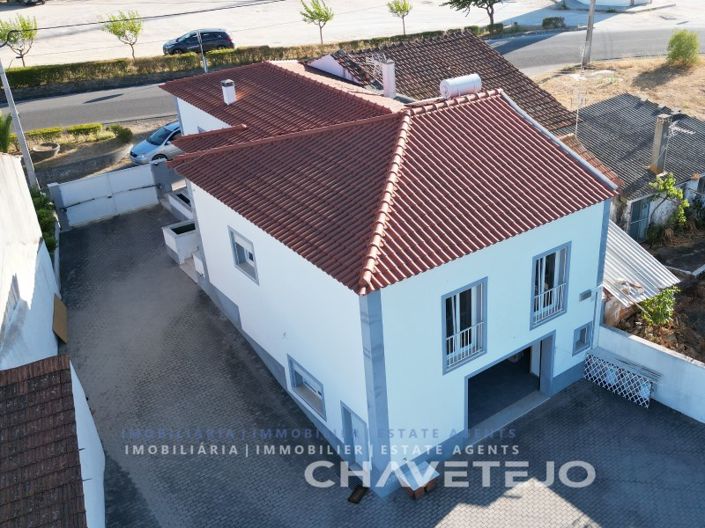 Image No.64-3 Bed House for sale