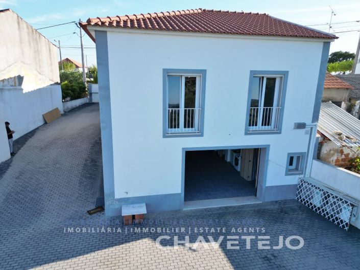 Image No.65-3 Bed House for sale