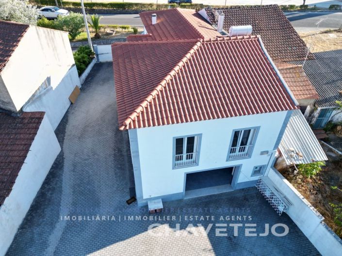 Image No.66-3 Bed House for sale