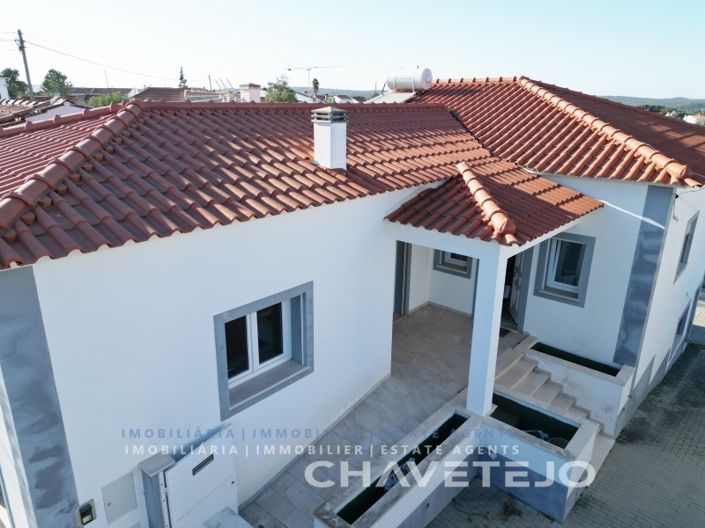 Image No.67-3 Bed House for sale