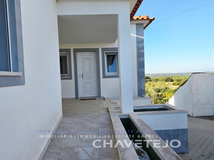 Image No.7-3 Bed House for sale