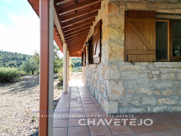 Image No.8-5 Bed House for sale