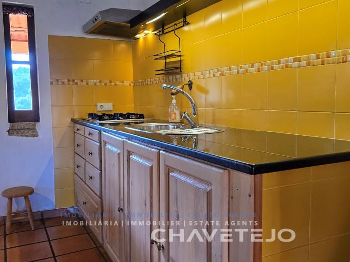 Image No.66-5 Bed House for sale