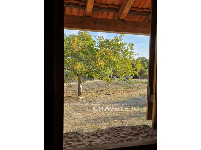 Image No.70-5 Bed House for sale