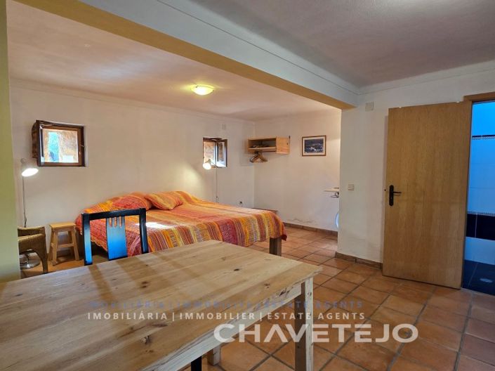 Image No.72-5 Bed House for sale