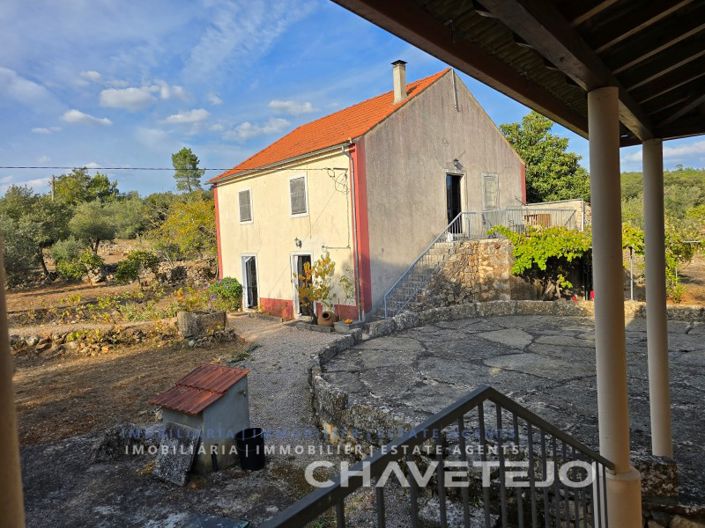 Image No.81-5 Bed House for sale