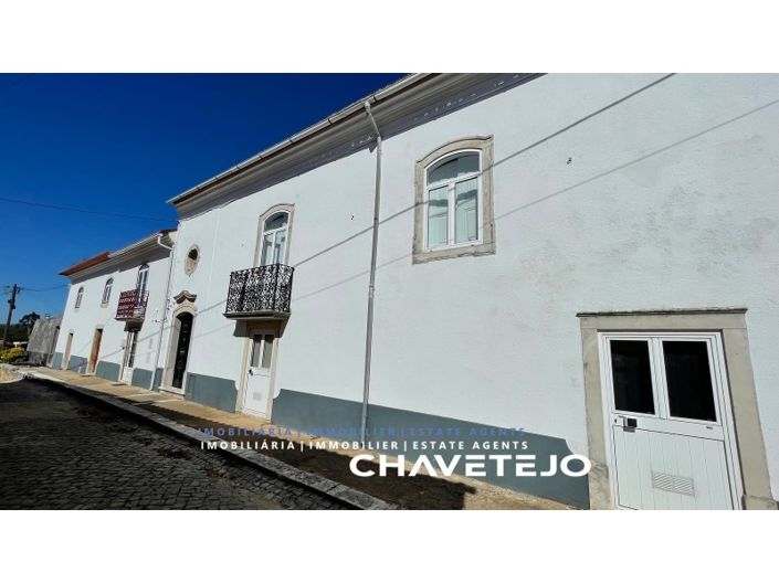 Image No.1-7 Bed Farmhouse for sale
