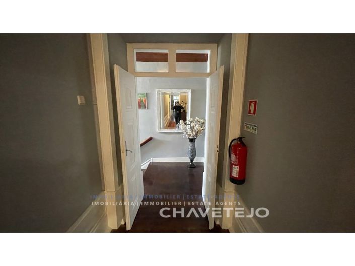 Image No.12-7 Bed Farmhouse for sale