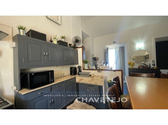 Image No.21-7 Bed Farmhouse for sale