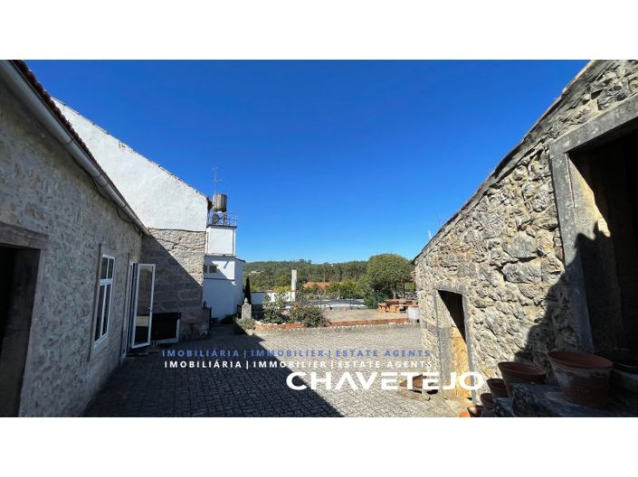 Image No.35-7 Bed Farmhouse for sale