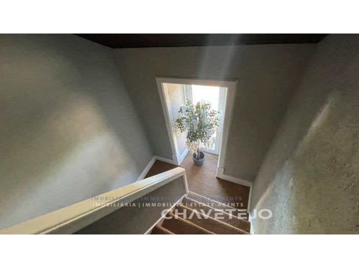 Image No.31-7 Bed Farmhouse for sale