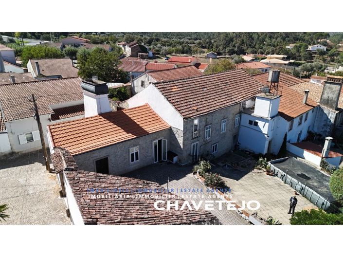 Image No.48-7 Bed Farmhouse for sale