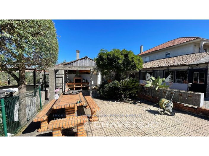 Image No.43-7 Bed Farmhouse for sale