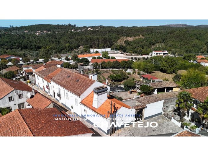 Image No.57-7 Bed Farmhouse for sale