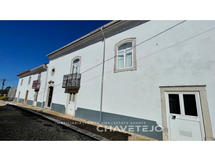 Image No.51-7 Bed Farmhouse for sale