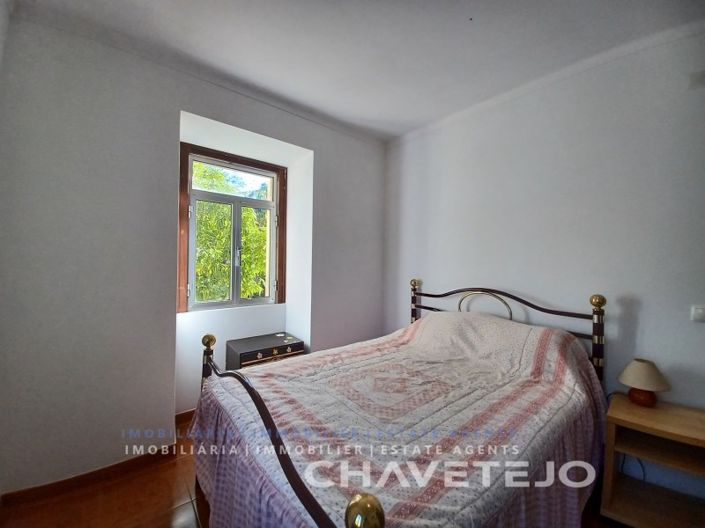 Image No.12-4 Bed House for sale