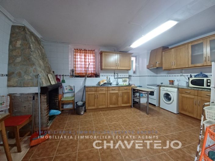 Image No.20-4 Bed House for sale