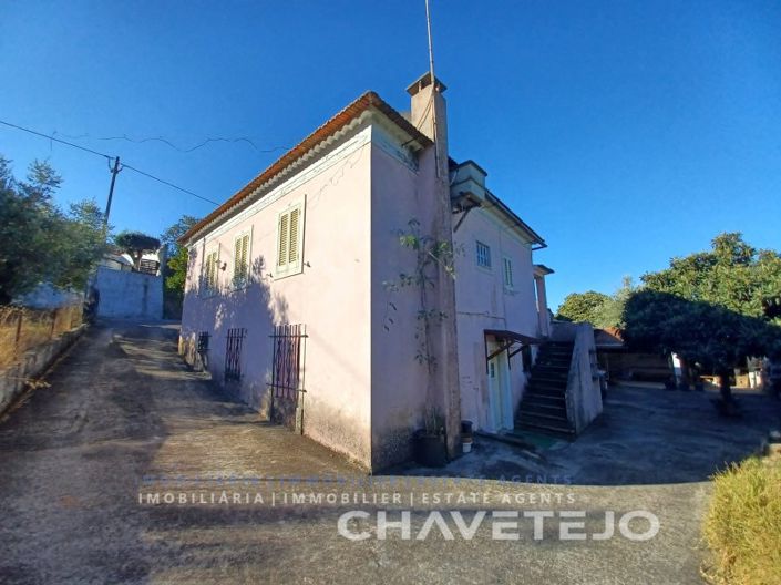 Image No.1-4 Bed House for sale