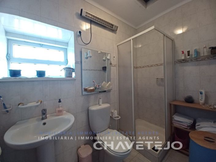 Image No.7-4 Bed House for sale