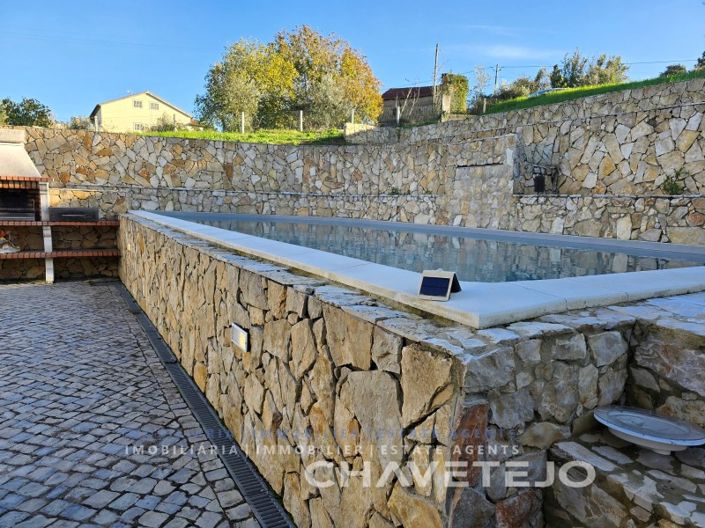 Image No.41-2 Bed House for sale