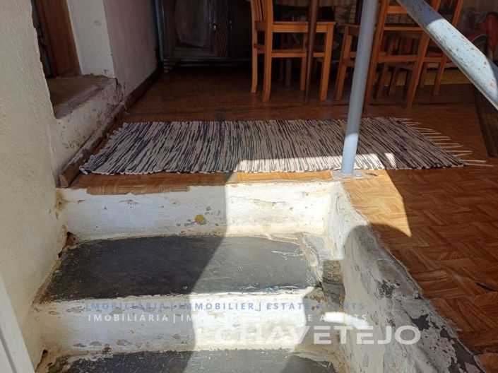 Image No.8-2 Bed House for sale