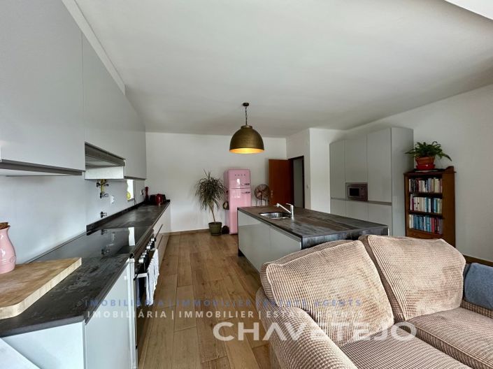 Image No.20-4 Bed House for sale